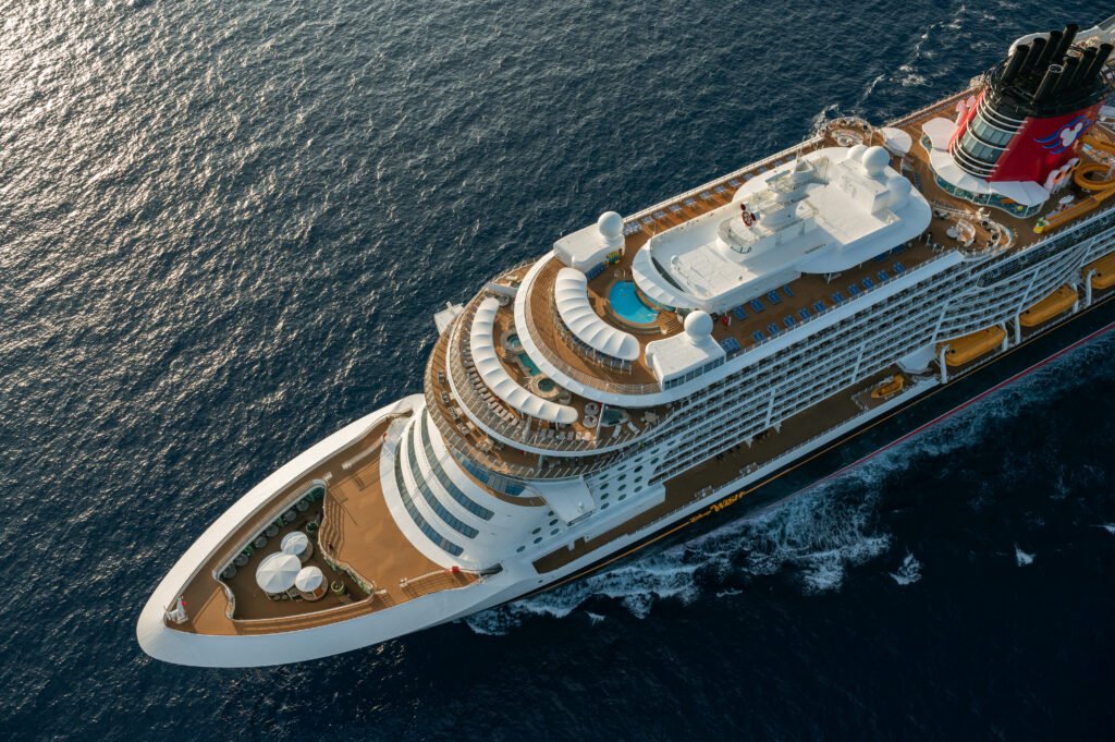 Open-water Disney cruise views