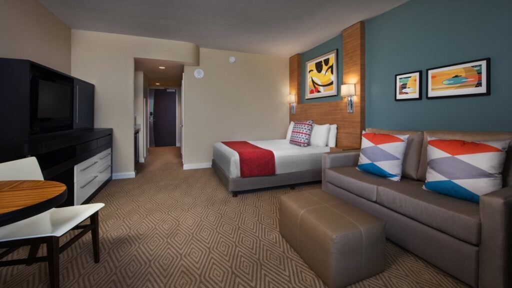 Bay Lake Tower at Disney’s Contemporary Resort — accommodation and resort details